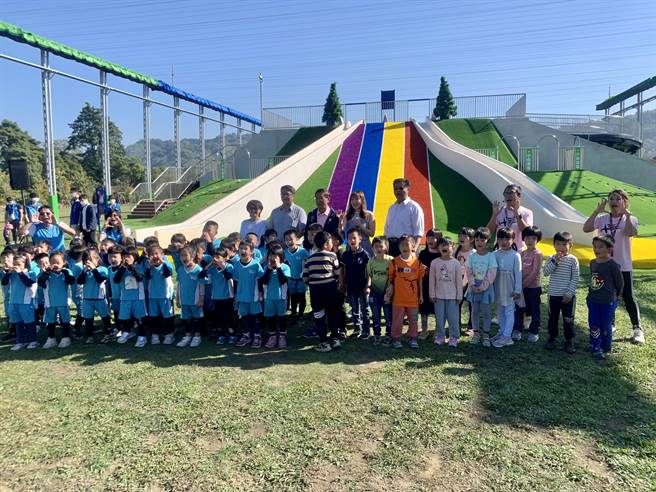 名间亲子生态公园大受好评，县府将在草屯镇、竹山镇新建亲子共融公园。（廖志晃摄）