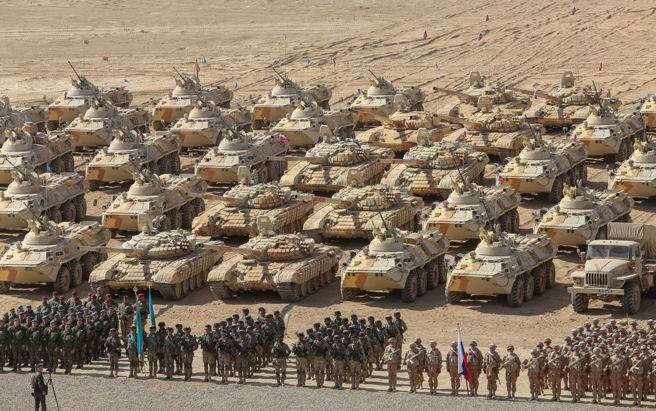 俄罗斯1000多名部队在中亚进行联合演习。(图/路透社)