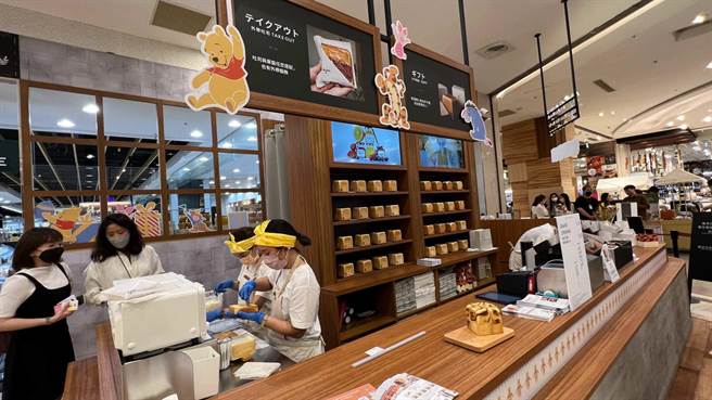 嵜本SAKImoto Bakery 南台灣首家百貨門市，明（15）日將正式進駐漢神巨蛋B1。（柯宗緯攝）