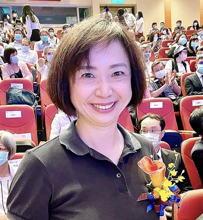 拿下本届立委选举全国第一高票的何欣纯，深耕多年的屯区人口数高达50多万人，亲和力强又具即战力，有可能与拚连任的市长卢秀燕上演「两个女人的战争」。（卢金足摄）