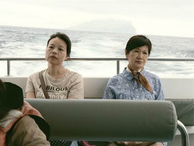 《此岸彼岸》由黄舒湄（左）、慕容华主演。（公视台语台提供）