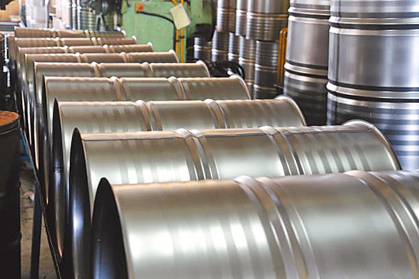 近来国际镍价走高，相关钢厂3月接单和出货畅旺。图／pixabay