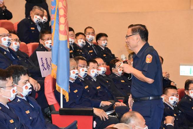 警察局長黃宗仁率同副局長溫枝發、民防大隊長吳建亨、義警大隊長陳汪全一同出席慰勉各受訓人員。（警方提供／戴上容新北傳真）