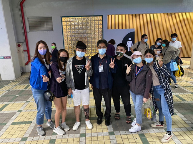 少年防及少辅会，带领学生观看棒球赛／新北市政府警察局提供