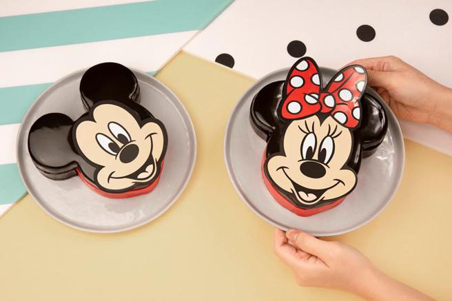 （「巧巧遇见妮」蛋糕完美復刻米奇、米妮笑顏， 即日起于BAC全台门市及官网限时、限量贩售。图／BAC提供）