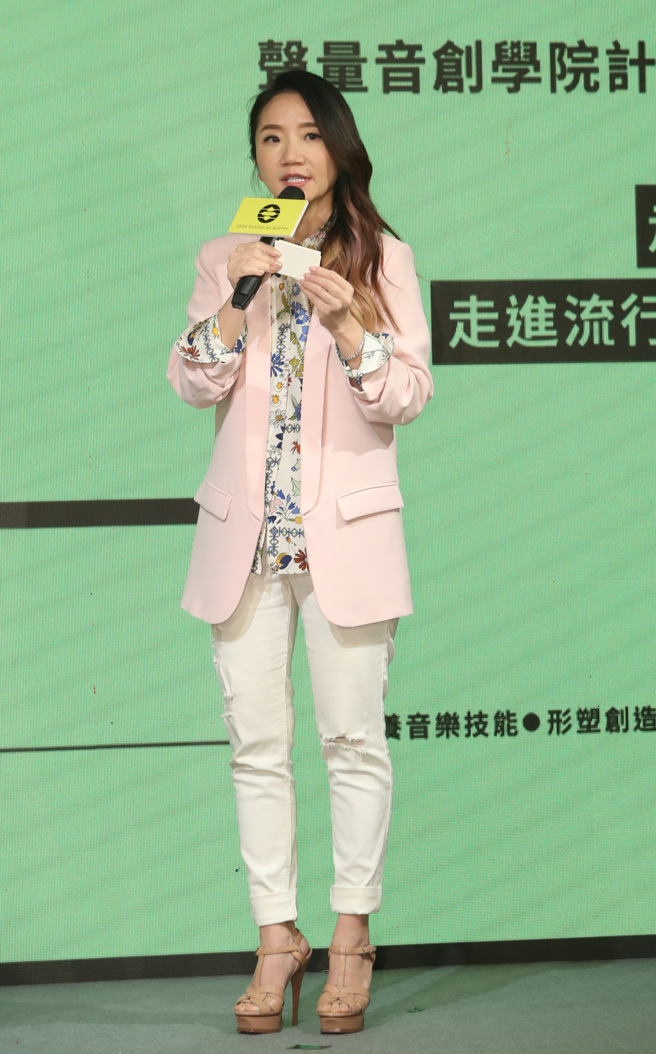 陶晶瑩15日主持流行音樂教學品牌台北開校計畫發表會。（鄭任南攝）
