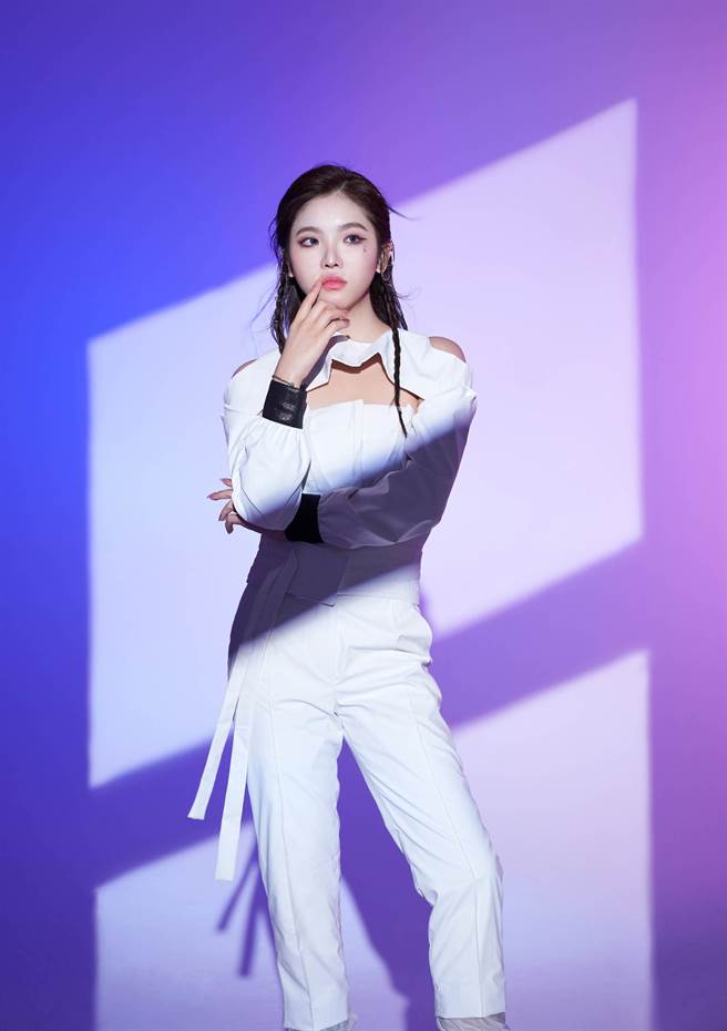 王欣晨推出最新EP《Start a New Face》。（歆动音乐提供）