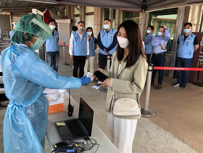 縣府希望透過演練完善旅客入境作業，做到防疫滴水不漏。（李金生攝）