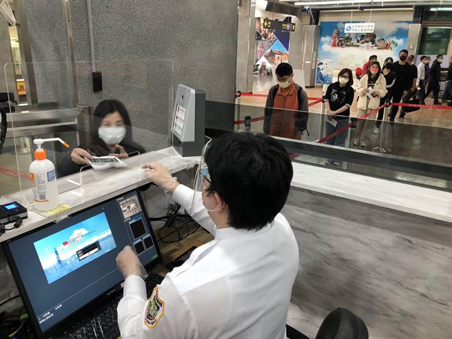 縣府期待透過此次實兵演練，對日後小三通專案或常態性復航時，讓旅客入境通關、查驗、採檢等工作更加順利。（李金生攝）
