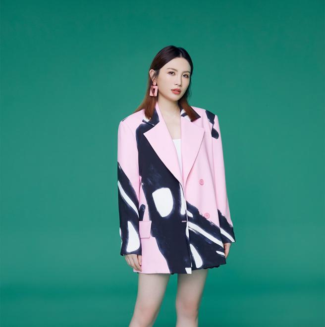 魏如萱、許含光、恐龍的皮、Crispy脆樂團等人，將在4月16、17日於松山文創園區一號、四號倉庫舉辦「好多好多唱談祭」。（圖／好多音樂提供）