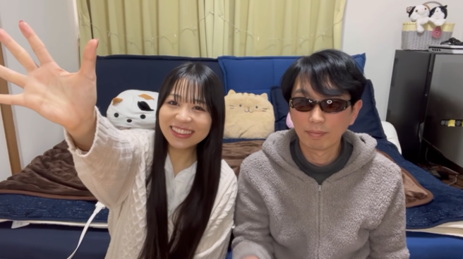 两人还创了YouTube频道，时不时在上面分享甜蜜互动。(截自youtubeみつともチャンネル )