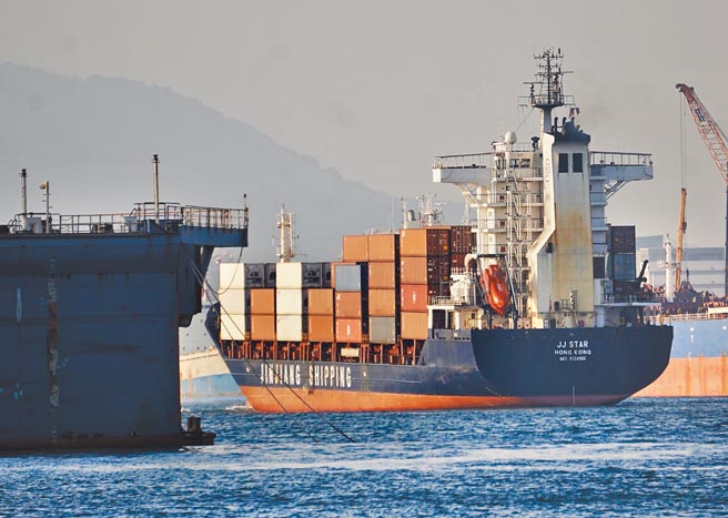 货柜三雄去年爆赚。此为示意图。（中央社）