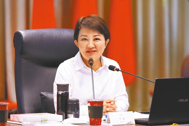 立委何欣純親和力強又具即戰力，有可能與拚連任的台中市長盧秀燕（見圖）上演「兩個女人的戰爭」。（盧金足攝）