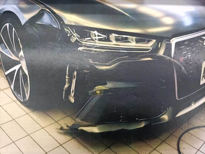 宜兰地检署今天（16日）发布新闻稿，指林智勇在前年6月间驾驶奥迪自小客车行经宜兰县宜兰市大福路某处时，自撞路旁电线杆、水泥护欄，致車身严重毁损，因自撞事故非理赔范围。（宜兰地检署提供／吴佩蓉宜兰传真）