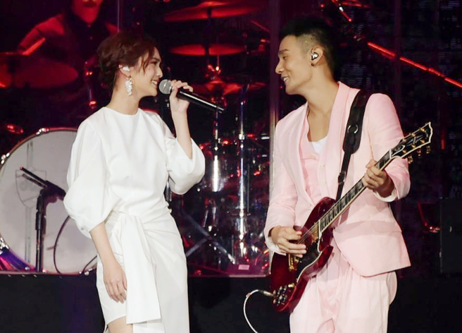 杨丞琳李荣浩异地婚姻。（图／杨丞琳微博）