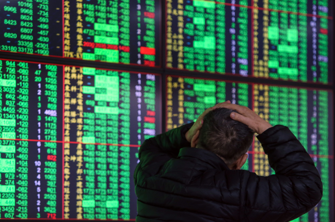 长荣海运昨（15日）宣布增资后，今（16日）股价出现下跌。（图／报系资料照）