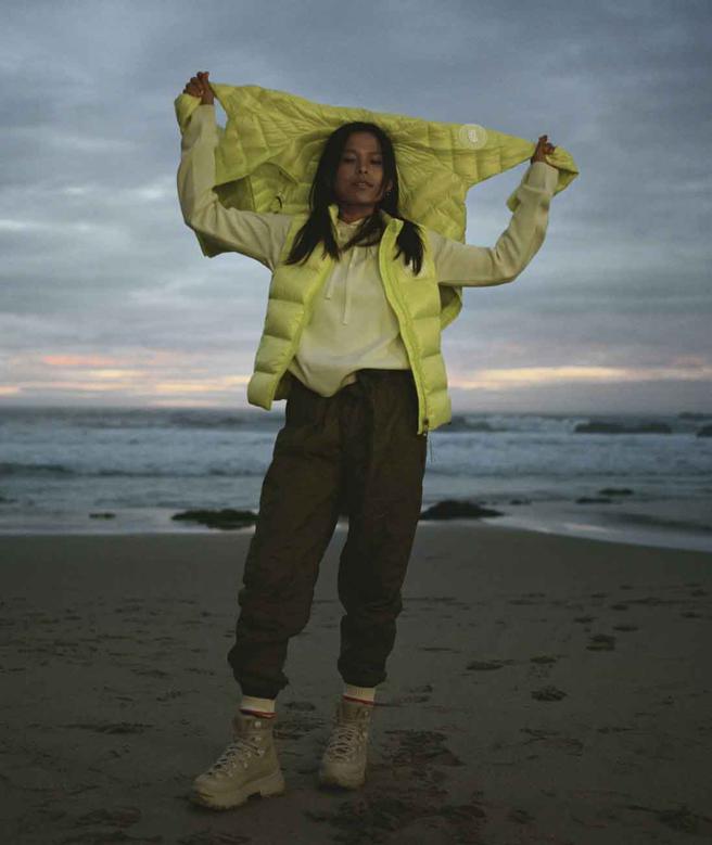 Canada Goose2022春夏以「Basecamp 回歸自然」為概念，鼓勵人們離開舒適圈，積極探索寬闊的世界，自由的、勇敢的表達自我。（Canada Goose提供）