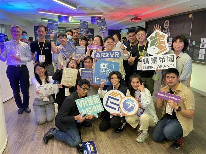 北区青据点齐聚多元团队互相交流。（吕筱蝉摄）