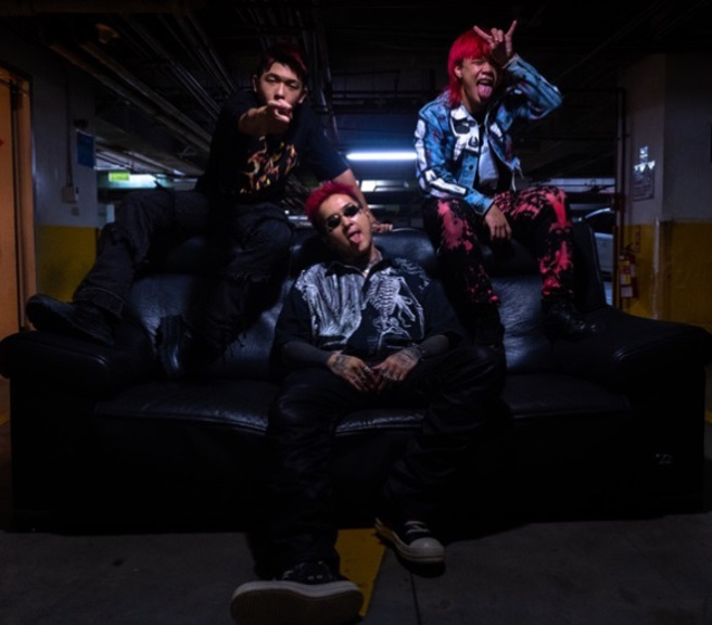 由NXWV推出，Peatle跟SiNNER MOON所組成的［Wolf Pacc 狼人小隊］+ PIZZALI，三位在大嘻哈時代中讓人印象深刻的紅髮少年以最饒炸的演唱會揭開序幕。(圖/ NUZONE展演空間提供)