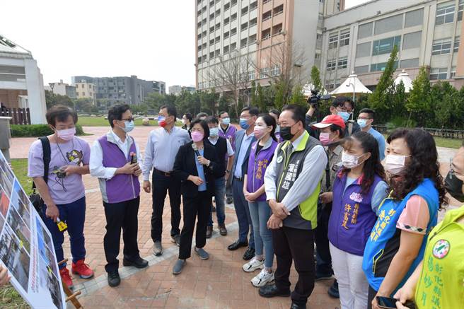 占地3.2公顷鹿港生态公园不够亲民，县府投入1800万元改善，已经完工，县长王惠美16日前往视察。（吴敏菁摄）