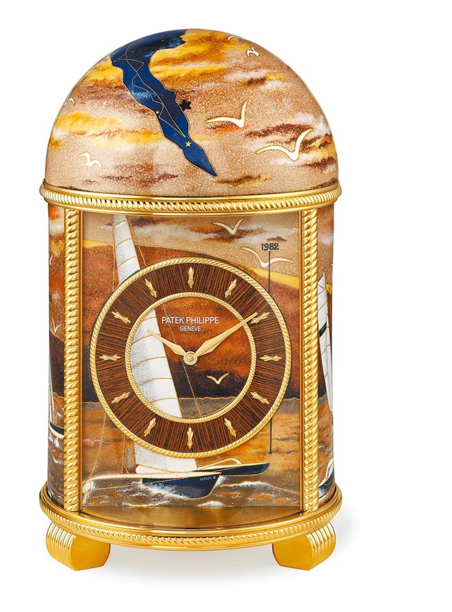 百达翡丽编号20118M「Bol d’Or」日内瓦湖帆船赛座钟，彩绘总裁获奖无数的帆船。（Patek Philippe提供）
