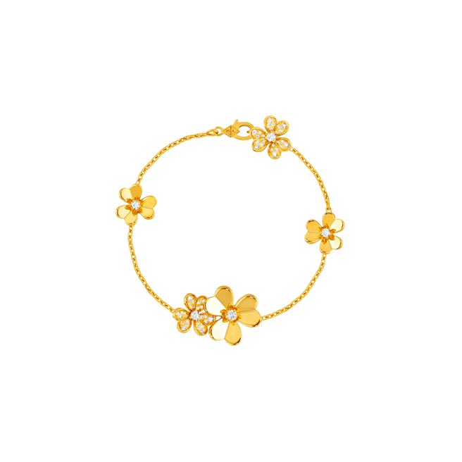 梵克雅宝Frivole花朵风手炼，31万5000元。（Van Cleef & Arpels提供）