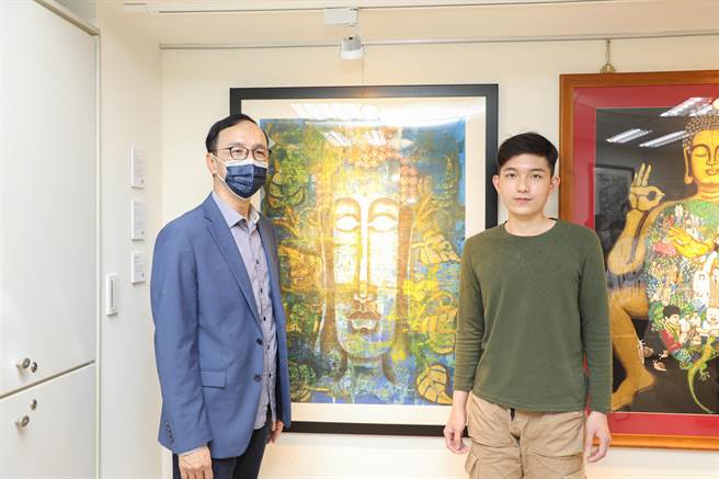 国民党主席朱立伦上午参加智库举办的「青年人才培育－《魏廷？微型画展》」记者会。（国民党提供）