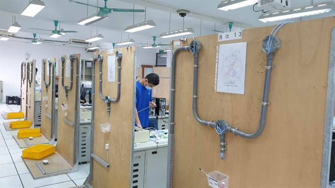 育达科大建置「网路架设丙、乙级」检定试场。（育达科大提供／谢明俊苗栗传真）