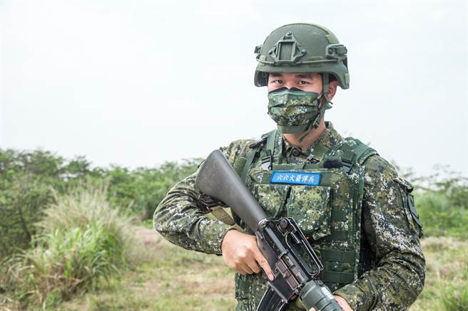 接受新制教召的盛傑了解「自己的國家一定要靠自己守護」。（軍聞社提供）