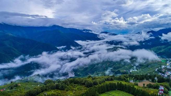 金馬獎最佳原著劇本入圍電影《高山上的熱氣球》全程在梨山拍攝，18日將在全台上映。（參山處提供）