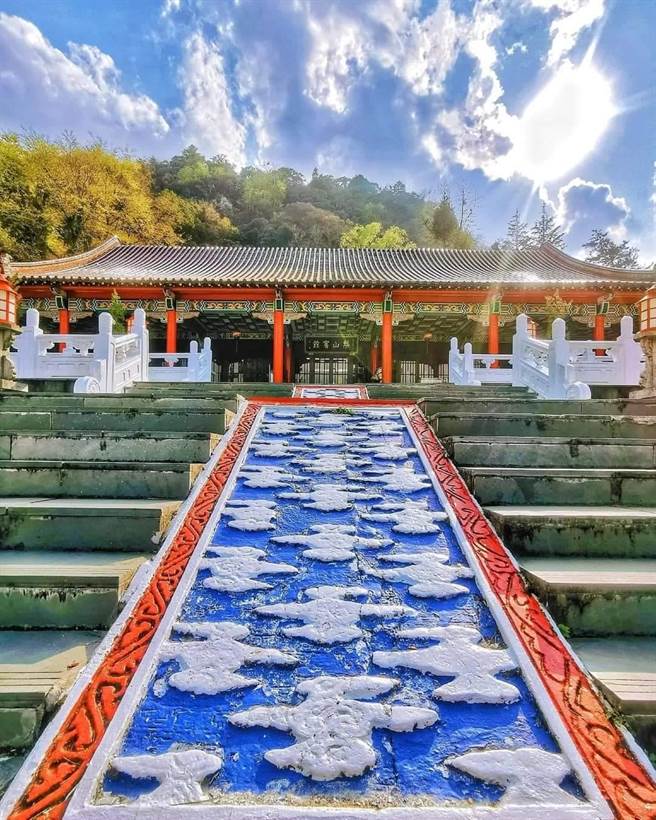 金馬獎最佳原著劇本入圍電影《高山上的熱氣球》全程在梨山拍攝，18日將在全台上映。（參山處提供）