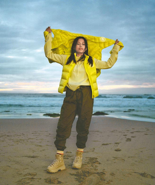 Canada Goose Cypress轻量羽绒服女款（黄绿色），2万2000元 。（Canada Goose提供）