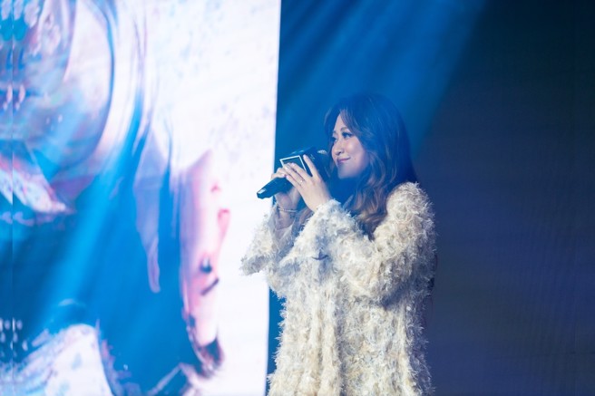 家家现场献唱《命运-碧雪行》，对于爱情能更加大方和坚定。(图/业者提供)