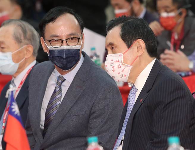 前总统马英九与国民党主席朱立伦上午参加中华战略学会会庆大会。（郑任南摄）