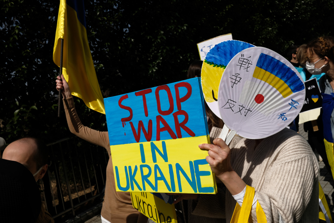 日本目前因COVID-19（2019冠状病毒疾病）疫情设有每日入境人数上限，松野说，将进行调整以免影响难民入境，难民也不需要提出COVID-19阴性证明书。(示意图／shutterstock)