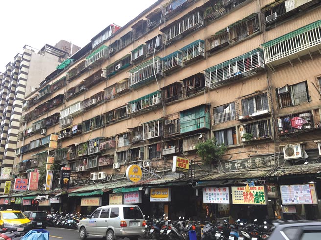 新北市屋龄达30年以上老旧房屋高达76万户，占全市比重逾四成。（图为示意图）图／本报资料照片