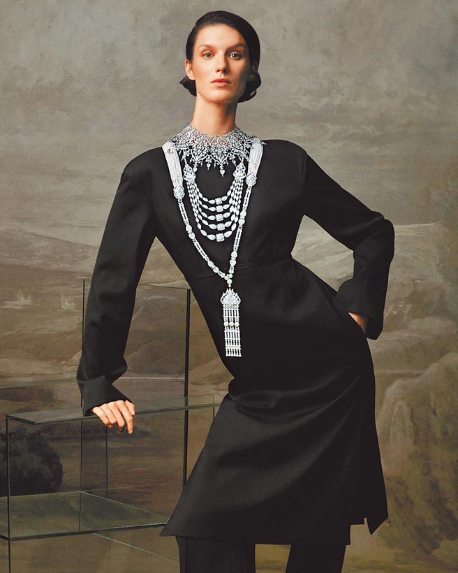 宝诗龙「Histoire de Style,New Maharajahs」珠宝展抵台，重现昔日印度大君珠宝的奢华风貌。（Boucheron提供）