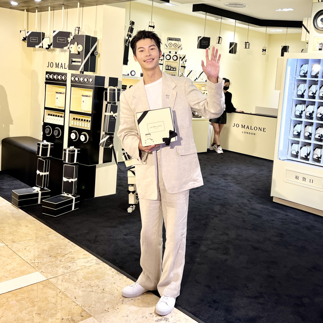 许光汉分享自己的糅香搭配秘诀。（邱映慈摄）