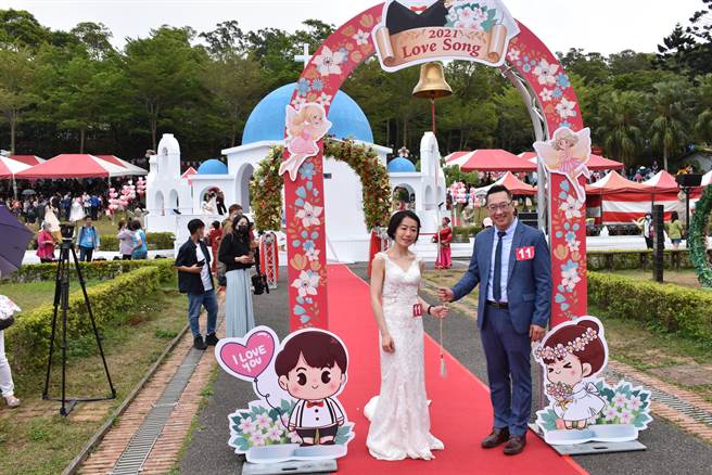 2022客家桐花婚礼一开放报名，36个名额秒杀。（谢明俊摄）