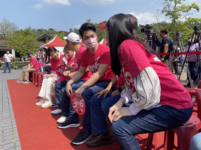 今天「336愛奇兒家庭日」活動在台北市立動物園舉辦，黃珊珊和蔣萬安共同參與這場公益活動。（游念育攝）
