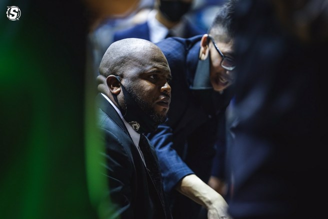 鋼鐵人確定開除總教練貝瑞了。(取自鋼鐵人臉書粉絲團)