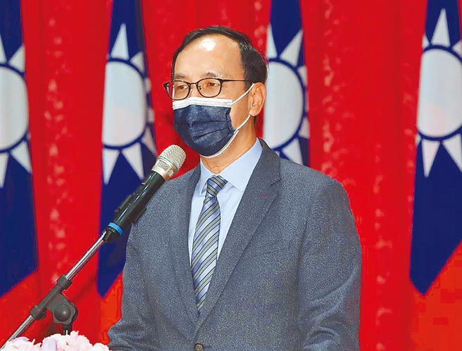 國民黨副祕書長羅智強展開「1000公里傾聽桃園」，傳出遭地方「圍強計畫」封殺。黨主席朱立倫（見圖）說絕無此事。圖為朱立倫昨天上午參加中華戰略學會第43屆會慶大會。（鄭任南攝）