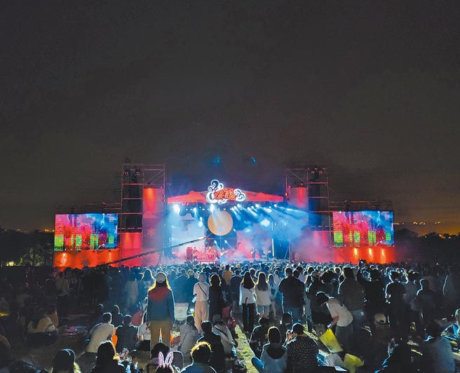 近年音乐节也变得更流行起来，从单纯仅与音乐有关，变成与「Life Style生活方式」更有连结的音乐节。（石欣蒨摄）