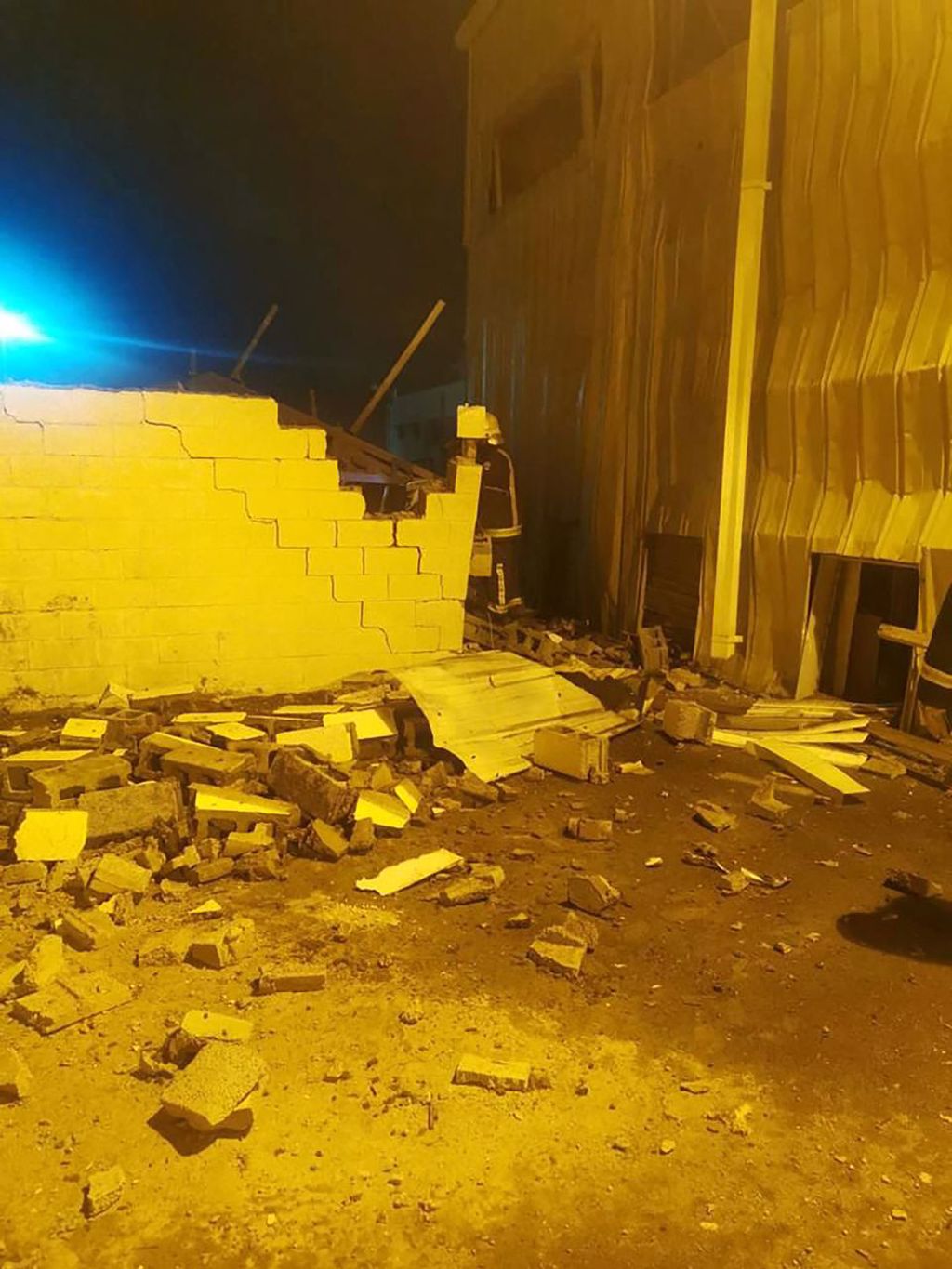 胡塞组织轰炸沙国延布，造成房屋受损。(图/路透社)(photo:ChinaTimes)