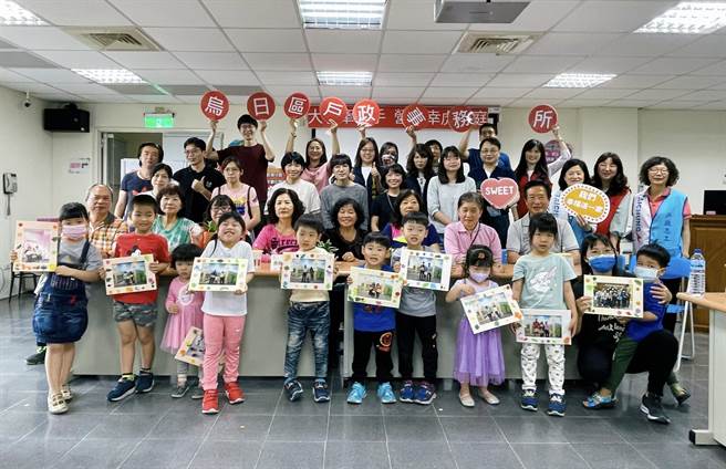 台中市乌日户政事务所举办「大手牵小手，营皂幸虎家庭活动」。（台中市政府提供／卢金足台中传真）