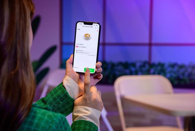 （LINE官方帐号已成为品牌与消费者沟通的必备工具。图／LINE提供）