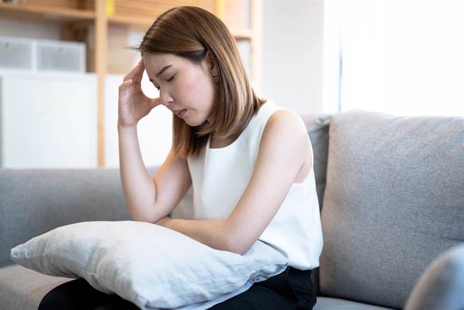 婚前发现男友做这一事，网喊话：「摊牌要求赔偿，费用由男方支付」。（示意图/Shutterstock提供）