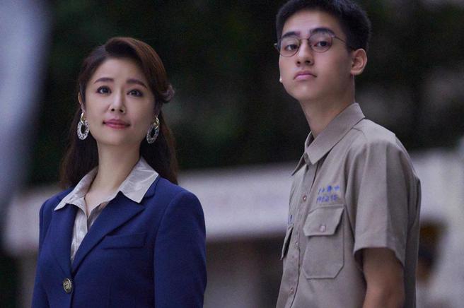 罗雨侬与吴子维母子情也为该剧一大看点。(图/翻摄自Netflix)