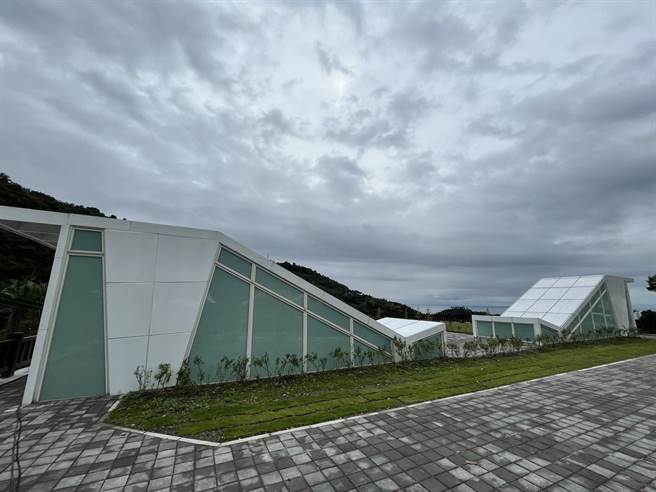 金峰乡新兴村纳骨塔及坜坵公墓纳骨墙完工启用。（台东县府提供／蔡旻妤台东传真）