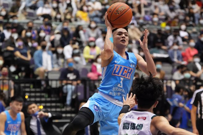 谷毛唯嘉繳出雙十數據，幫助健行科大拿下UBA 110學年賽季季軍。（大專體總提供）